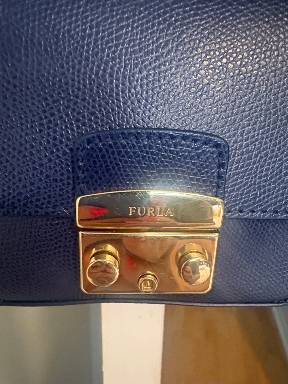 FURLA METROPOLIS Crossbody Mini Nero, Navy in 6 by 5 iinches EUC. - Picture 4 of 9